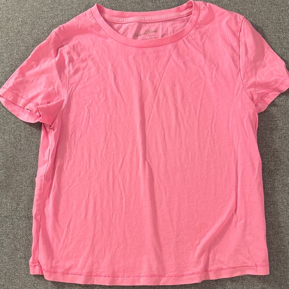 5/$15- Pink Crew Neck T-Shirt - Picture 1 of 2
